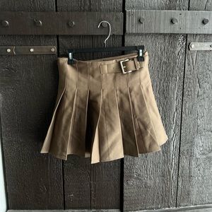 Pleated mini skirt